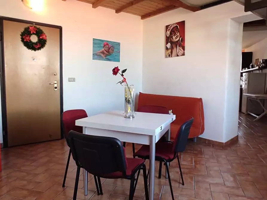 Immagine 3 di Appartamento in vendita  in Via Della Venezia 10 a Livorno