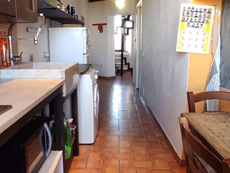 Immagine 4 di Appartamento in vendita  in Via Della Venezia 10 a Livorno