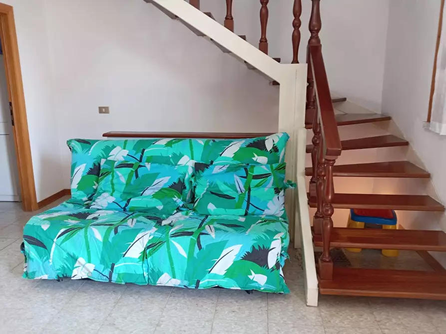 Immagine 7 di Casa indipendente in vendita  in via valle d'aosta 22 a Rosignano Marittimo