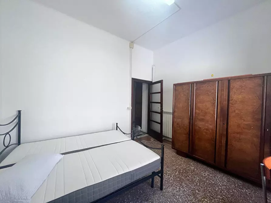 Immagine 25 di Camera in affitto  in Piazza Dante Alighieri 1 a Pisa