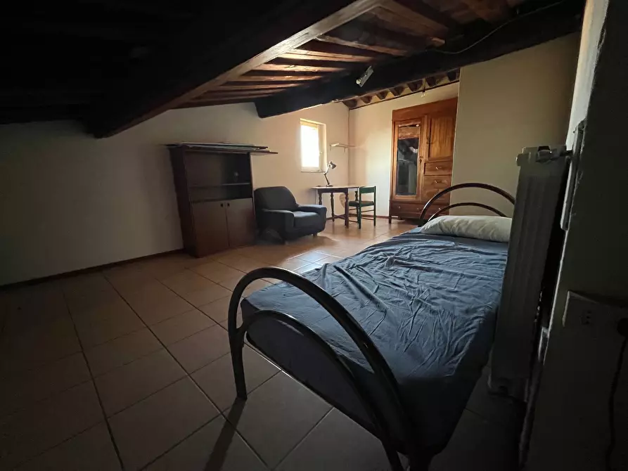 Immagine 11 di Camera in affitto  in Via San Martino 1 a Pisa