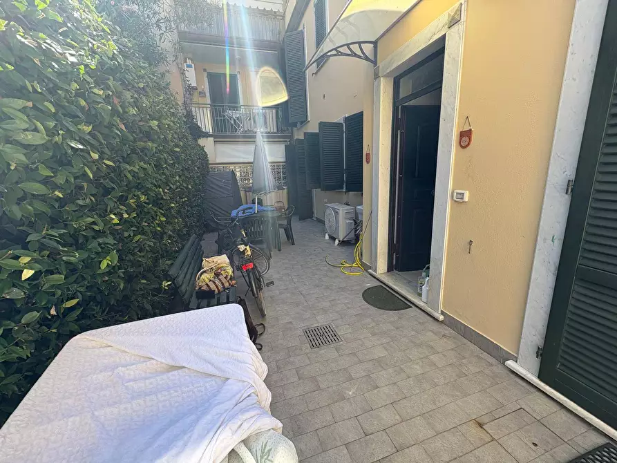 Immagine 14 di Casa indipendente in affitto  in via roma 1 a Viareggio
