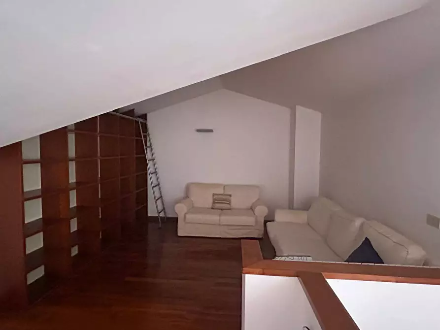 Immagine 40 di Casa indipendente in affitto  in Via Del Castellaccio 36 a Livorno