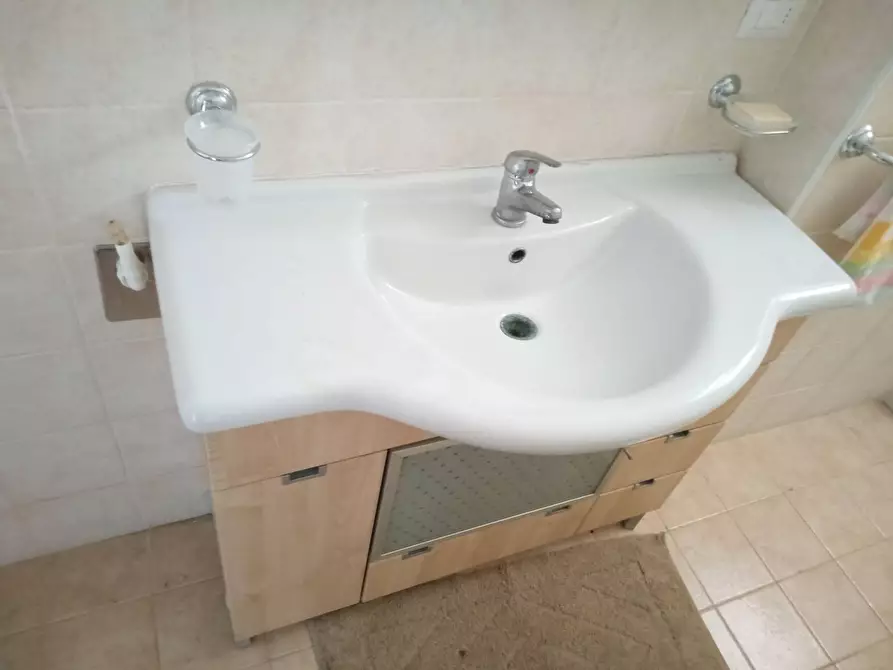 Immagine 8 di Appartamento in vendita  in gramolazzo a Minucciano