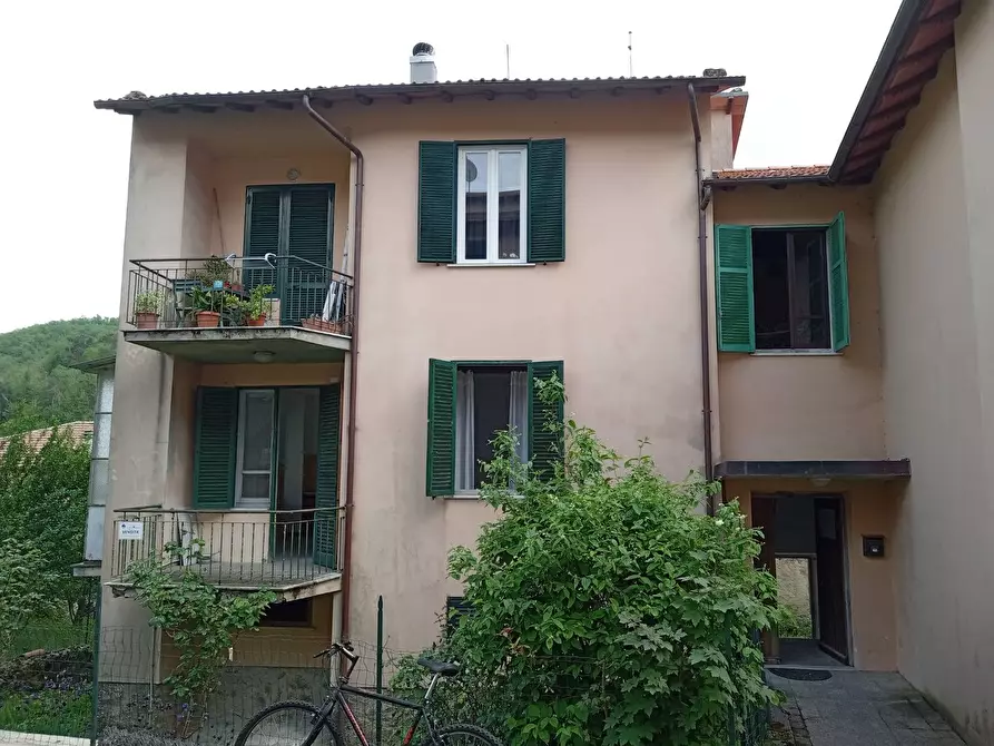 Immagine 19 di Appartamento in vendita  in gramolazzo a Minucciano