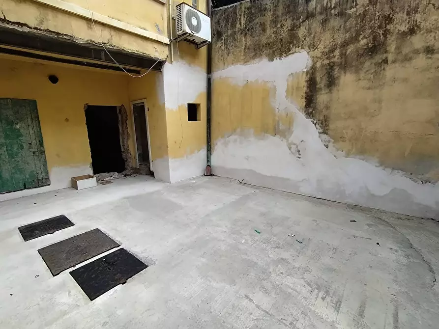 Immagine 15 di Magazzino in vendita  in Via Sant'antonio 40 a Pisa