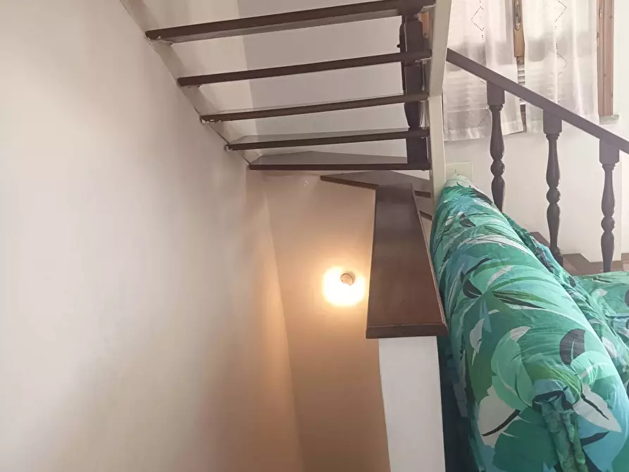 Immagine 6 di Casa indipendente in vendita  in via valle d'aosta 22 a Rosignano Marittimo