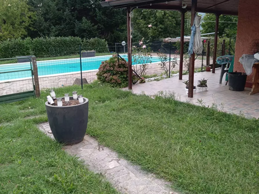 Immagine 1 di Casa indipendente in vendita  in via xxv aprile a Barga