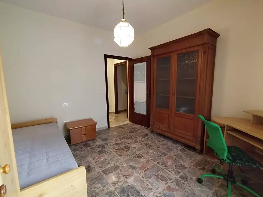 Immagine 1 di Camera in affitto  in via massaccio 50 a Pisa