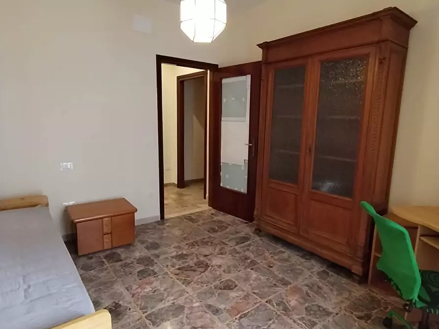 Immagine 2 di Camera in affitto  in via massaccio 50 a Pisa