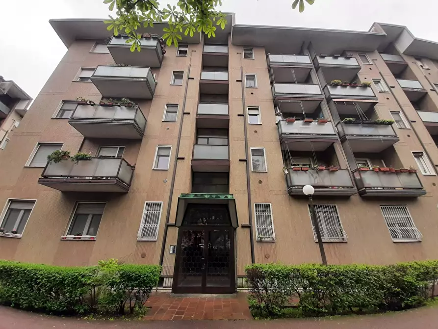 Immagine 22 di Appartamento in vendita  in Via Orbetello 1 a Milano