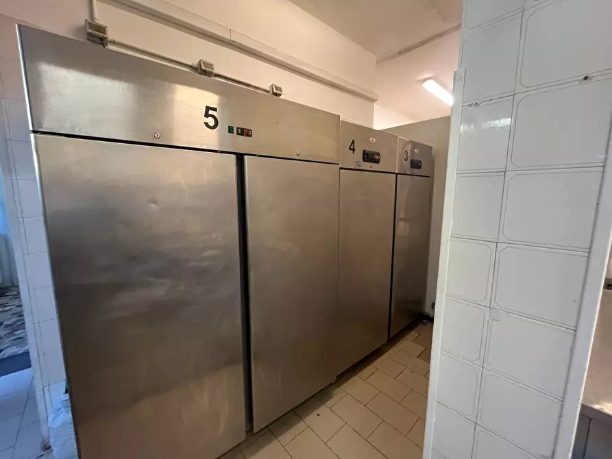 Immagine 9 di Attività commerciale in vendita  in Via Arnino 5 a Pisa