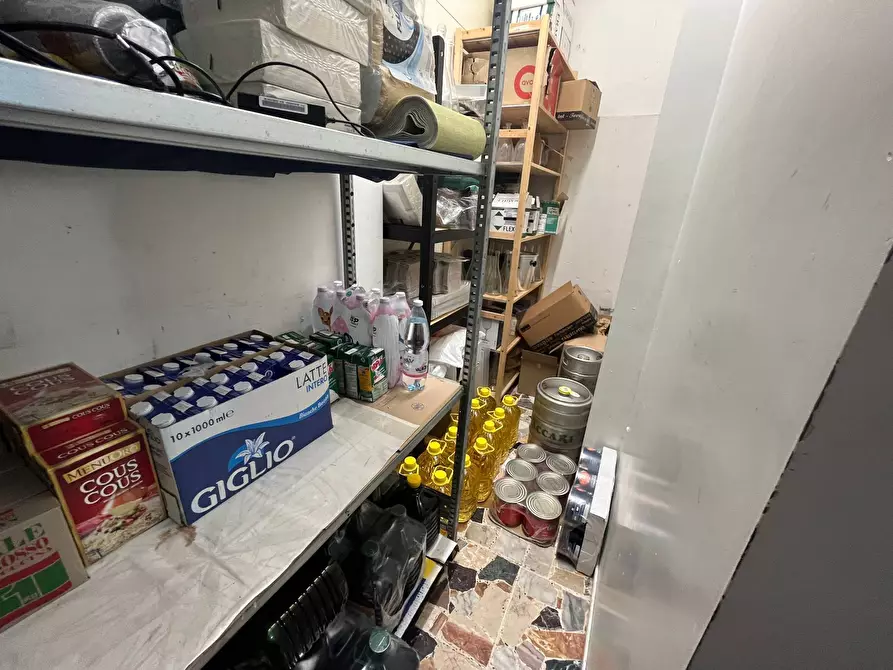 Immagine 12 di Attività commerciale in vendita  in Via Arnino 5 a Pisa