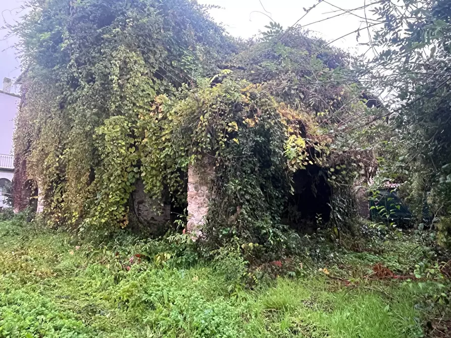 Immagine 6 di Casa indipendente in vendita  in via sotto monte 69 a Capannori