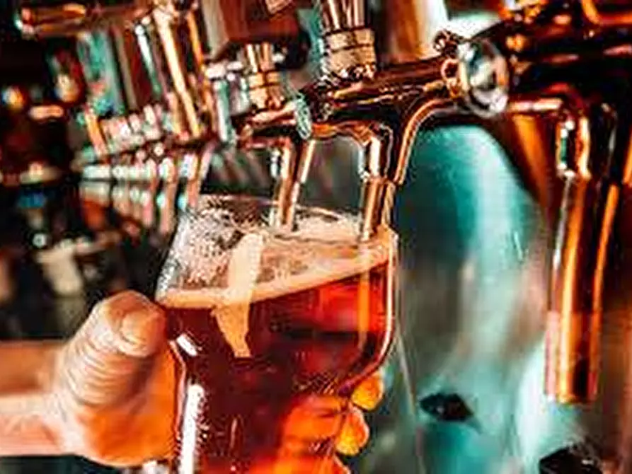 Immagine 3 di Attività commerciale in vendita  in via curtatone e montanara - a Pisa