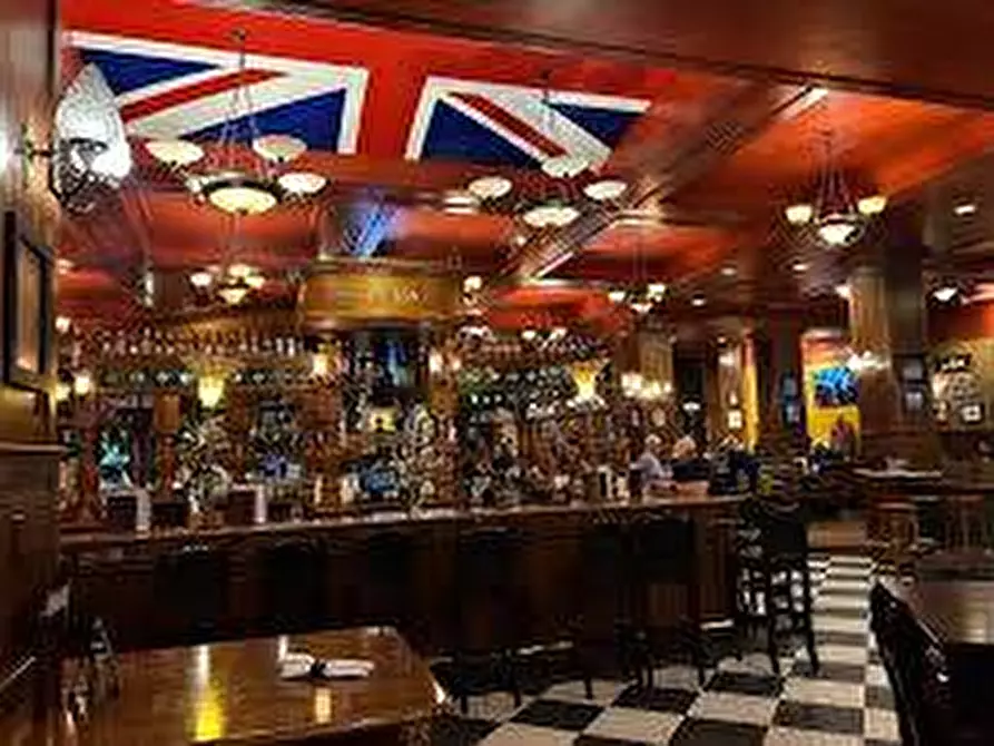 Immagine 9 di Attività commerciale in vendita  in via curtatone e montanara - a Pisa