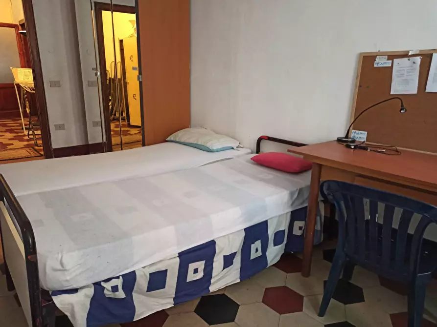 Immagine 1 di Camera in affitto  in Piazza Delle Vettovaglie 3 a Pisa