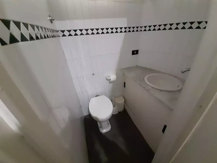 Immagine 5 di Ufficio in vendita  in via 24 maggio 75 a Pisa