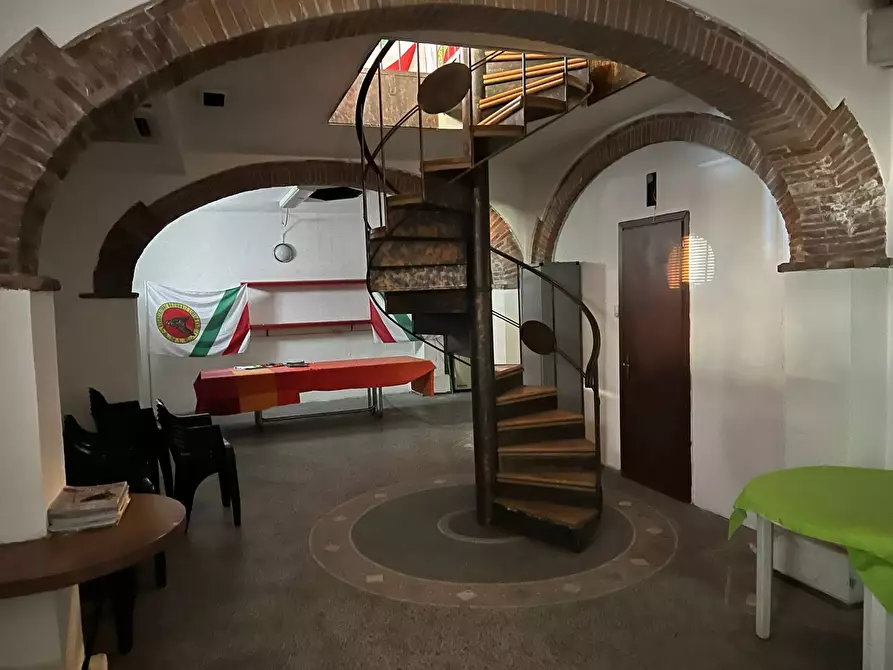 Immagine 1 di Attività commerciale in affitto  in strada provinciale vicarese 1 a Vicopisano