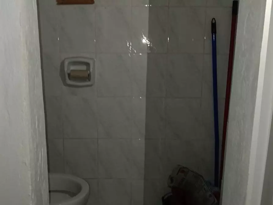 Immagine 9 di Attività commerciale in affitto  in Via Crimea 20 a Livorno