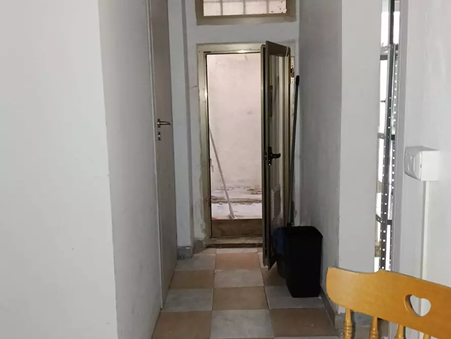 Immagine 5 di Attività commerciale in affitto  in Via Crimea 20 a Livorno