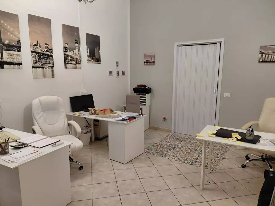 Immagine 3 di Attività commerciale in affitto  in via cattaneo 59 a Pisa