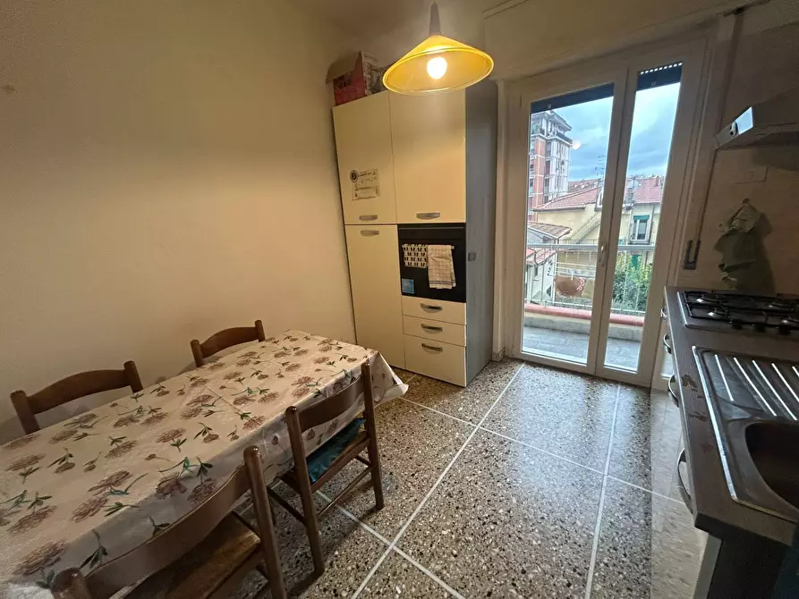 Immagine 10 di Camera in affitto  in via cattaneo 59 a Pisa