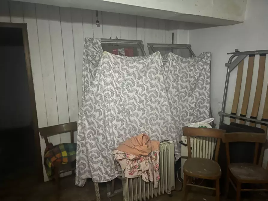 Immagine 4 di Appartamento in vendita  in viale mario tobino 18 a Viareggio