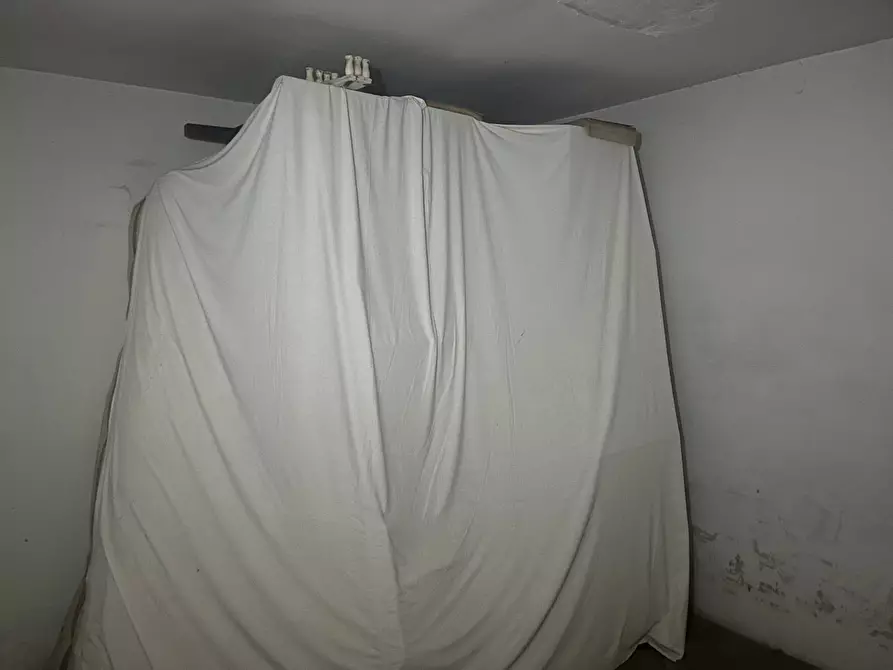 Immagine 6 di Appartamento in vendita  in viale mario tobino 18 a Viareggio