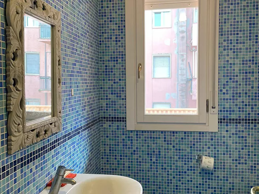 Immagine 3 di Appartamento in affitto  in SANT'ANNA a Lucca