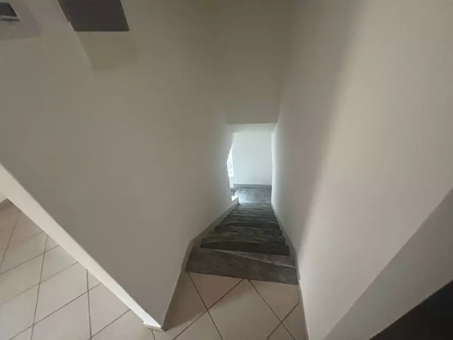 Immagine 14 di Appartamento in vendita  in via roma 20 a Calci