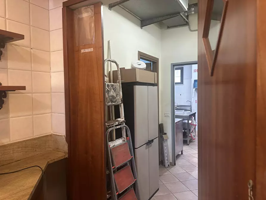 Immagine 7 di Attività commerciale in affitto  in san marco a Lucca