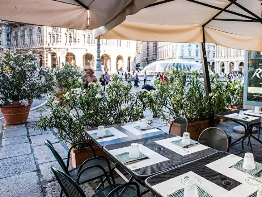 Immagine 1 di Attività commerciale in vendita  in Via Cardinale Pietro Maffi 100 a Pisa