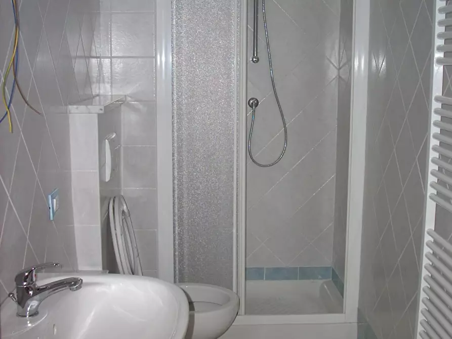 Immagine 12 di Casa indipendente in affitto  in via caduti lyra 6 a Cascina