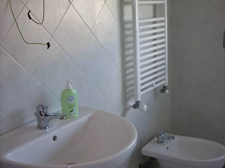 Immagine 19 di Casa indipendente in affitto  in via caduti lyra 6 a Cascina