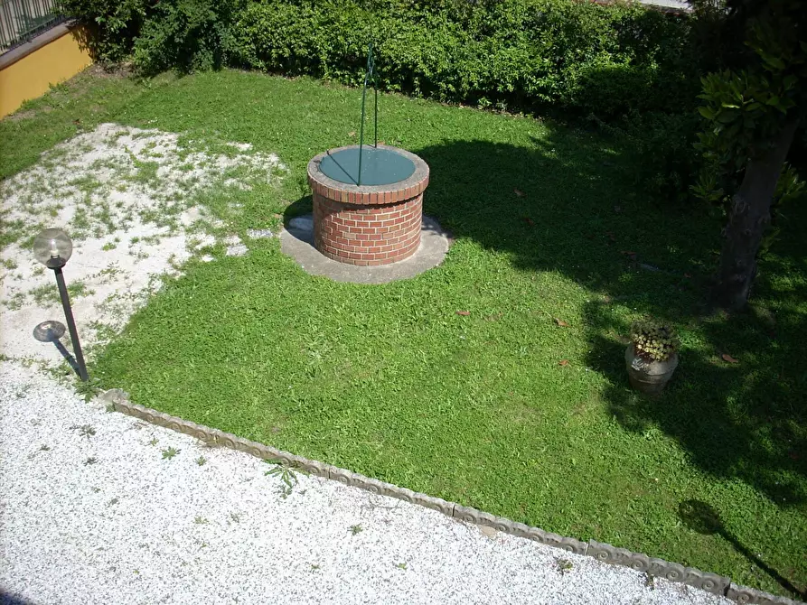 Immagine 20 di Casa indipendente in affitto  in via caduti lyra 6 a Cascina