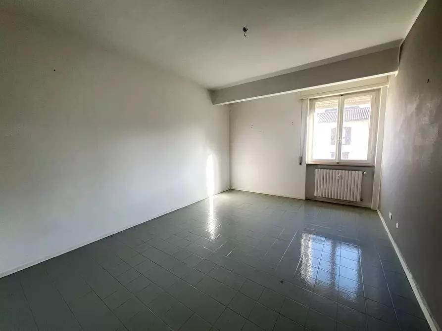 Immagine 12 di Appartamento in vendita  in Via Della Bastia 1 a Livorno