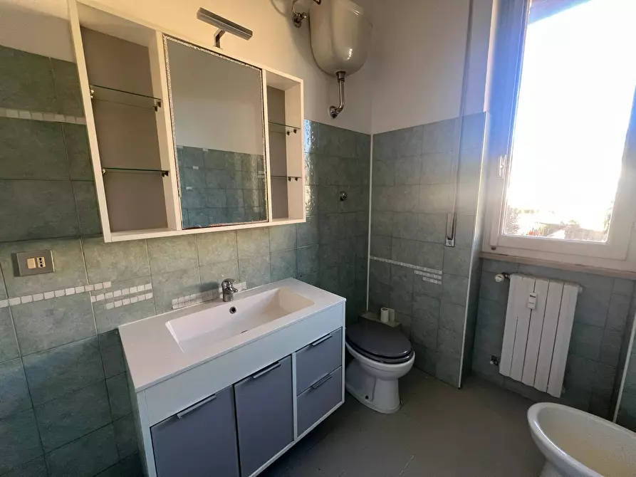 Immagine 15 di Appartamento in vendita  in Via Della Bastia 1 a Livorno