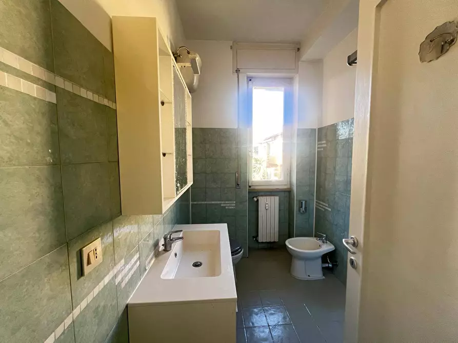 Immagine 17 di Appartamento in vendita  in Via Della Bastia 1 a Livorno