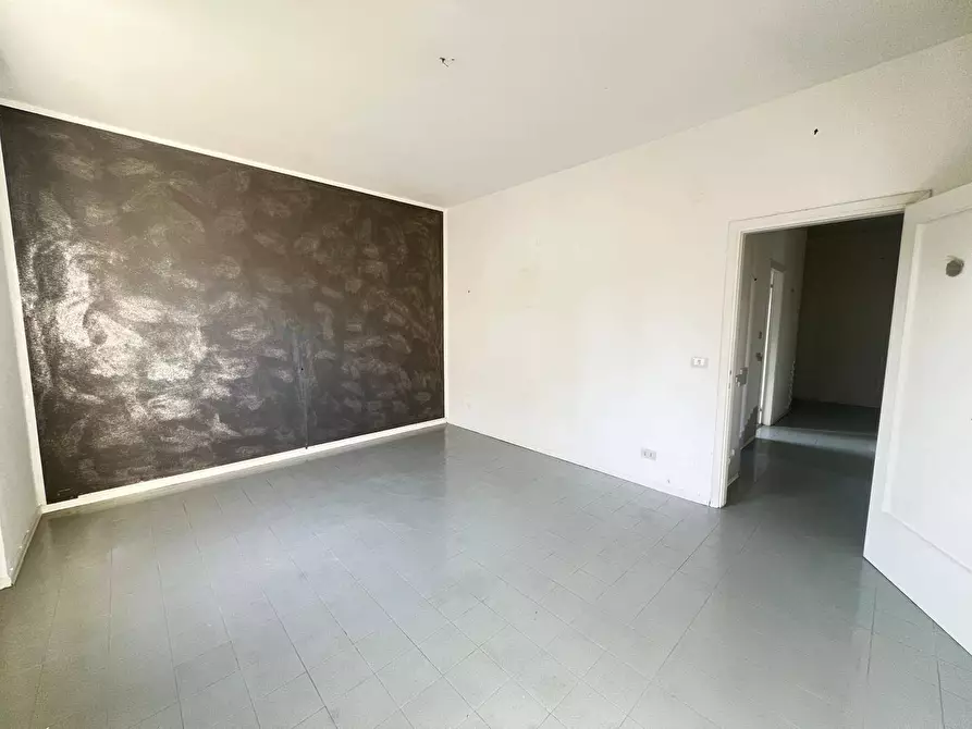 Immagine 24 di Appartamento in vendita  in Via Della Bastia 1 a Livorno