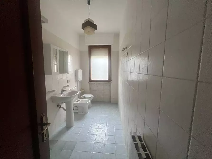 Immagine 11 di Appartamento in affitto  in Via Emilia 100 a Pisa