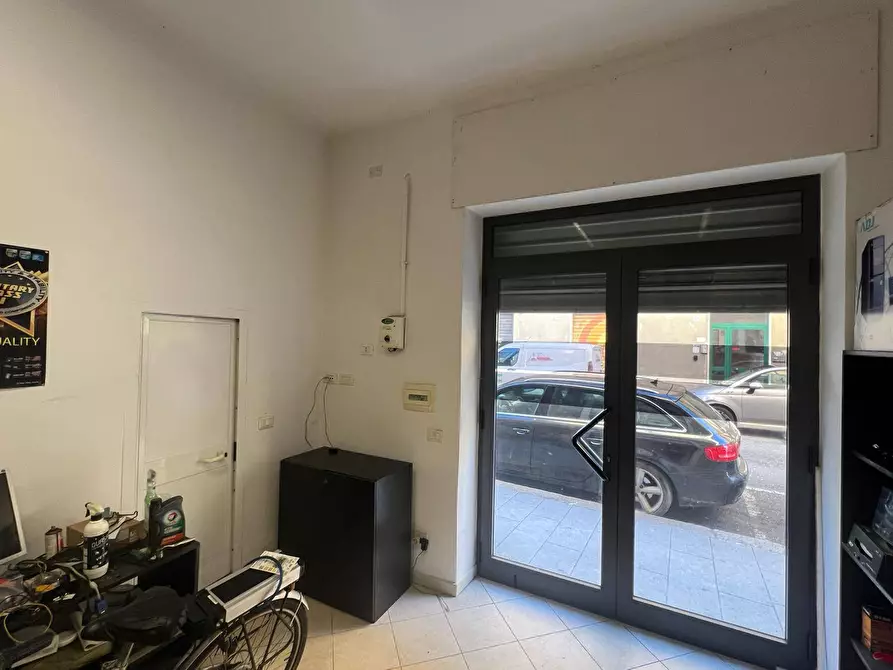 Immagine 2 di Attività commerciale in vendita  in Piazza Mazzini 1 a Livorno