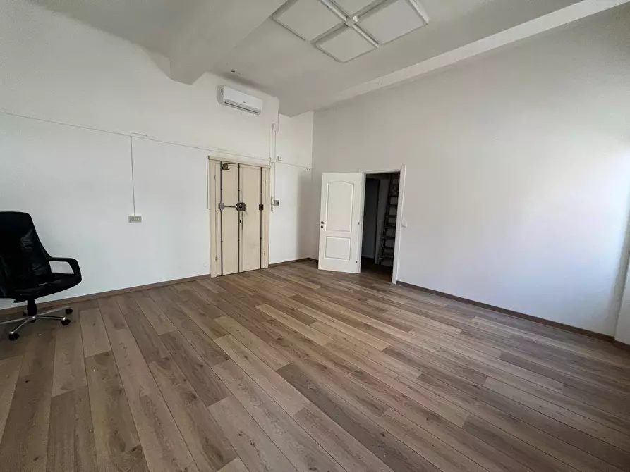 Immagine 3 di Ufficio in affitto  in Via Magenta 1 a Livorno
