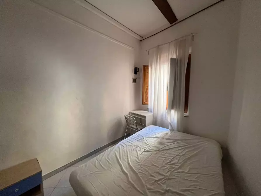 Immagine 1 di Camera in affitto  in Via Borgo Stretto 1 a Pisa