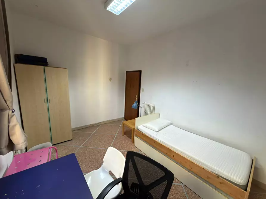 Immagine 1 di Camera in affitto  in Via san martino 95 a Pisa