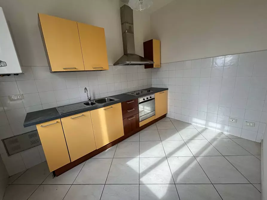 Immagine 1 di Casa indipendente in affitto  in via caduti lyra 6 a Cascina