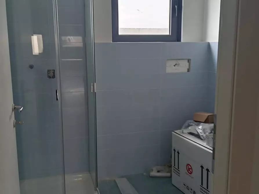 Immagine 8 di Attività commerciale in affitto  in via ulisse aldovrandi 5 a Pisa