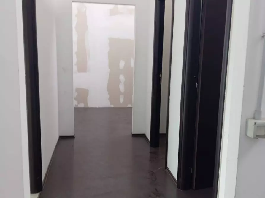 Immagine 13 di Attività commerciale in affitto  in Via Scornigiana a Pisa