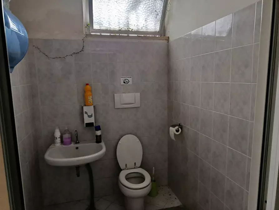 Immagine 7 di Attività commerciale in affitto  in Viale Europa 25 a Altopascio