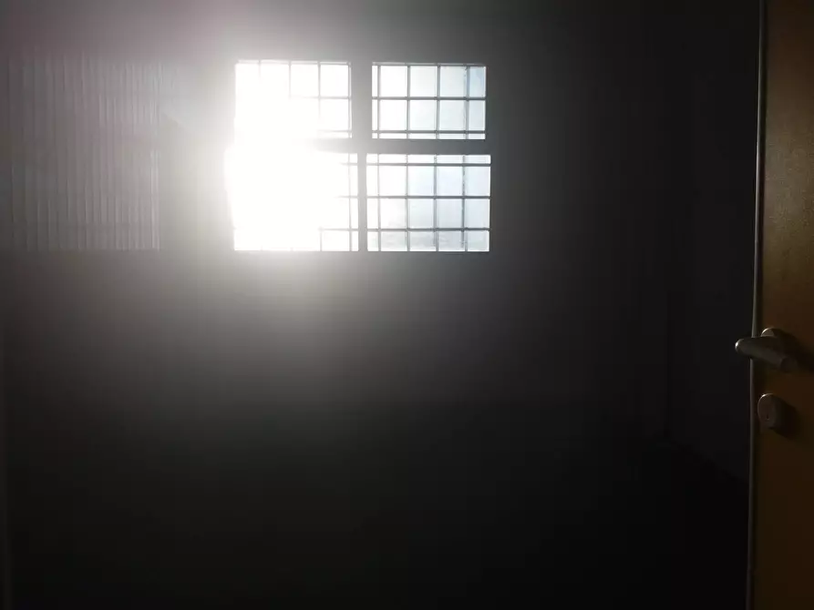 Immagine 7 di Attività commerciale in affitto  in di vittorio 35 a San Giuliano Terme